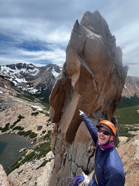 Utsikten til den neste ruta vi skal klatre, 'Lost Fingers'.